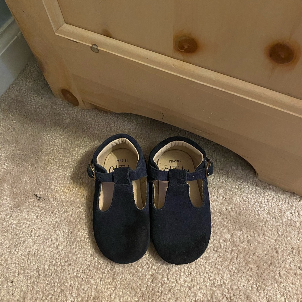 Monkey feet 18-24M navy blue suede t straps